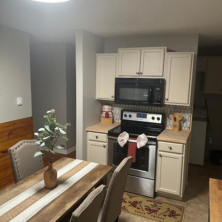 Serene Retreat! 420 Friendly In Designated Area, 3 Minutes To Downtown Richmond Kültér fotó